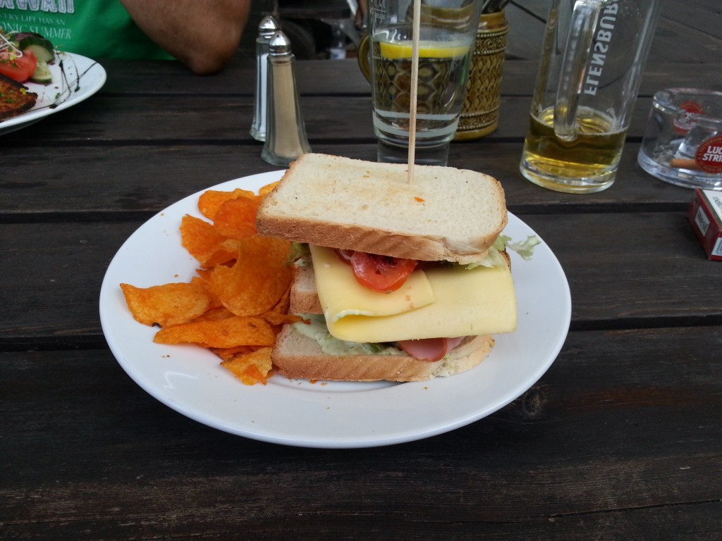 Schinken-Käse Sandwich im Edelweiss